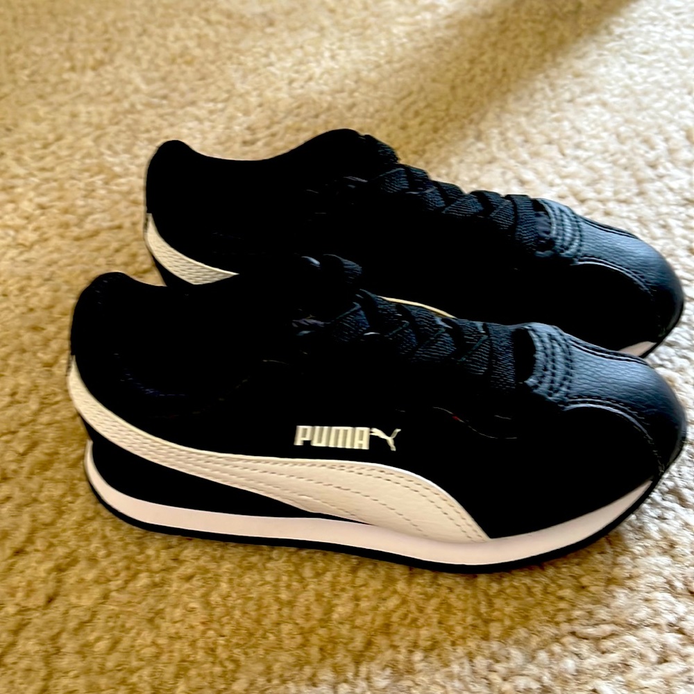 Kids Shoes. In good condition.